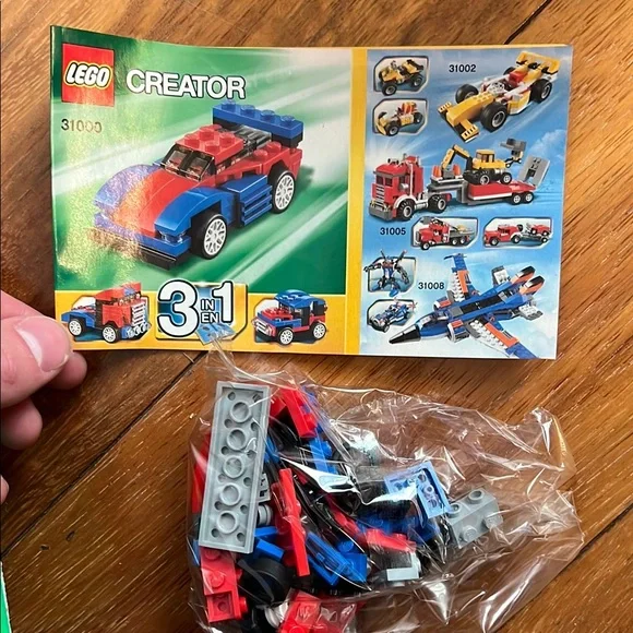 LEGO Creator 3-in-1 Mini Speeder - Red and Blue - Picture 3 of 3